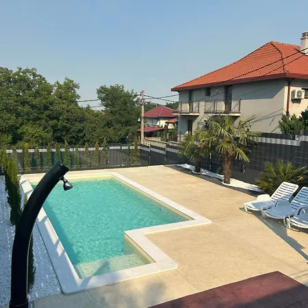 Elysium Garden Villa